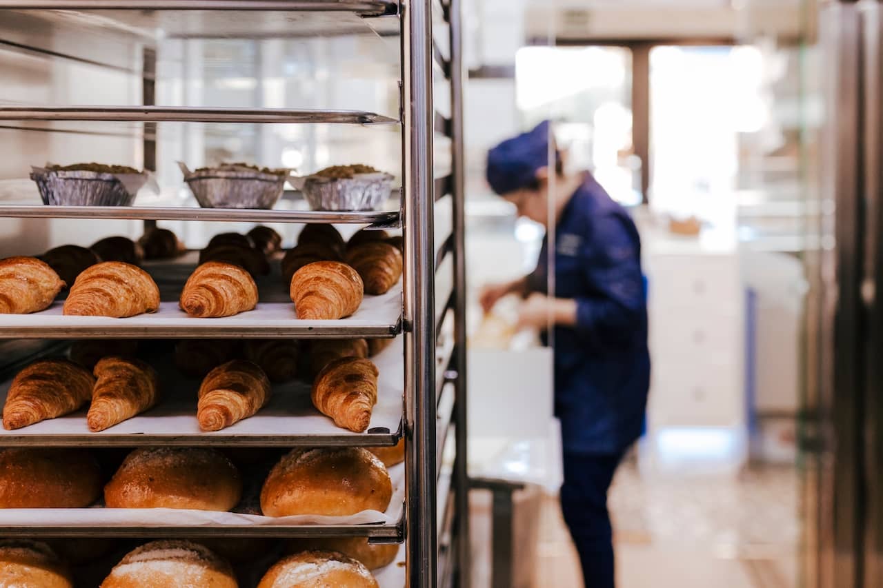 How To Start a Bakery