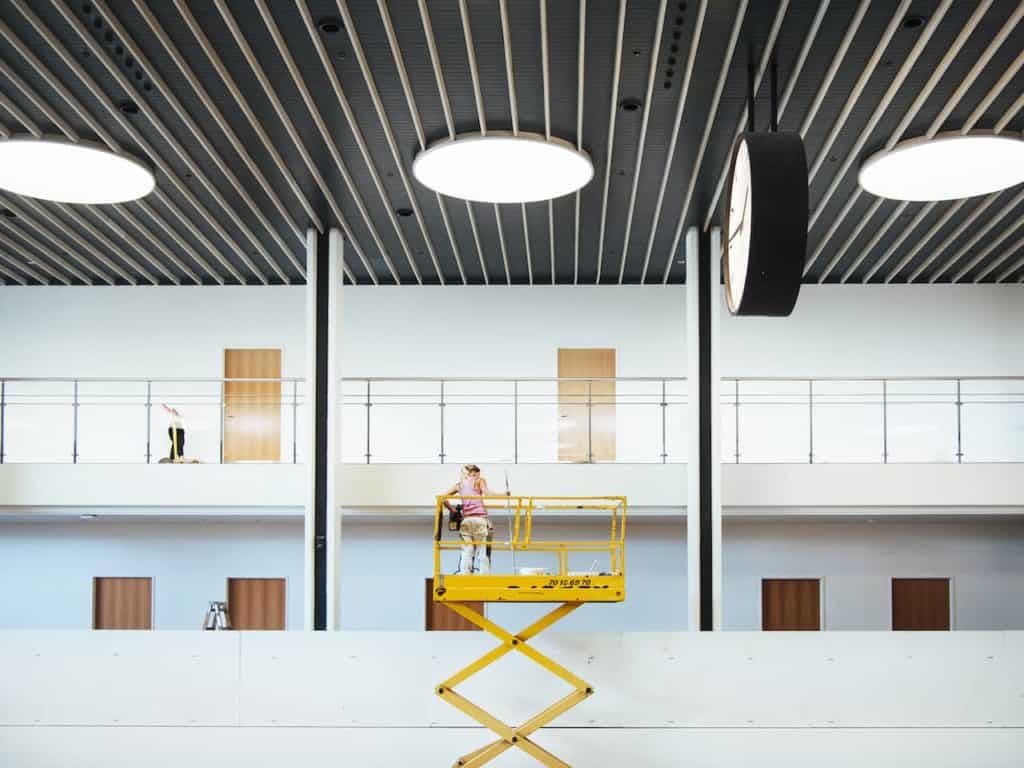 How Much Does a Scissor Lift Cost