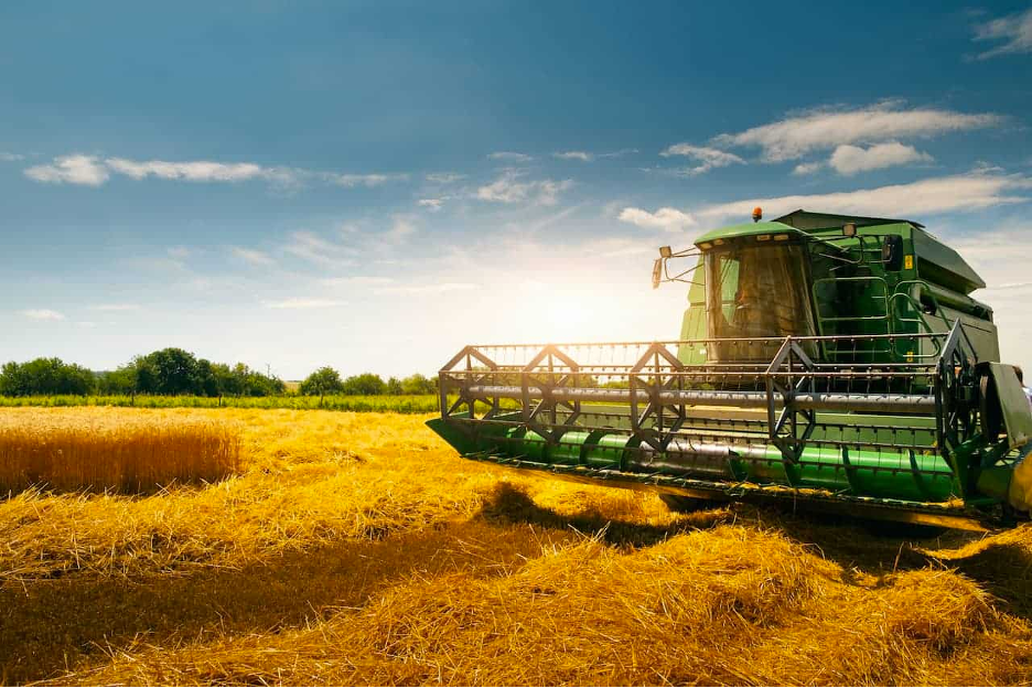 How Much Does a Combine Harvester Cost? Harvester Financing - Charter ...